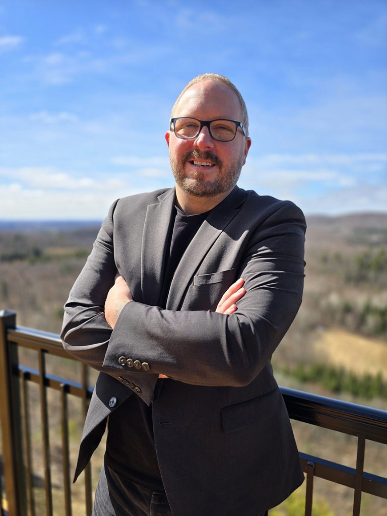 François Beaudry, président de VIA Communication, monte sur la scène internationale en tant que conférencier lors de l’Affiliate World Summit, du 12 au 15 septembre 2024 à Bucarest, en Roumanie.